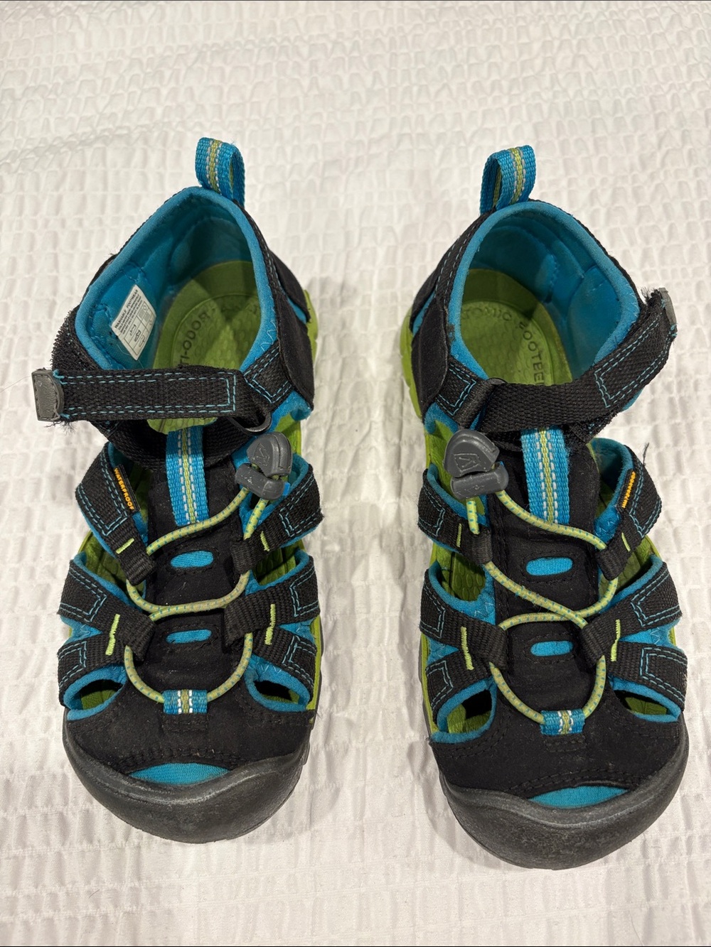 Keen Kids Black and Teal Active Washable Sandals
Size 2